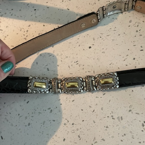 EUC Brighton blk croc style gold/slv tone belt, Med. 36”l # 44203, 5-hole - Picture 3 of 8